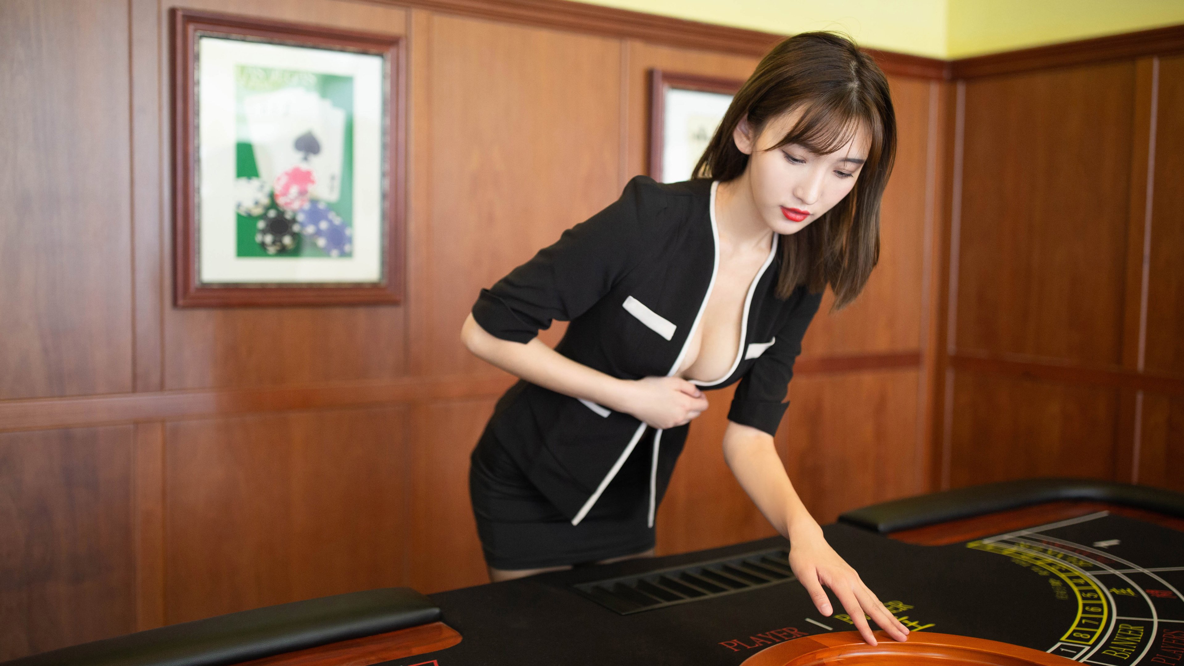 前半程澳女队领先 中队后程反扑
